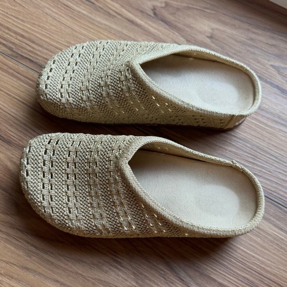 Rothy's The Casual Clog in Powder Crochet Size 5 - Picture 4 of 7